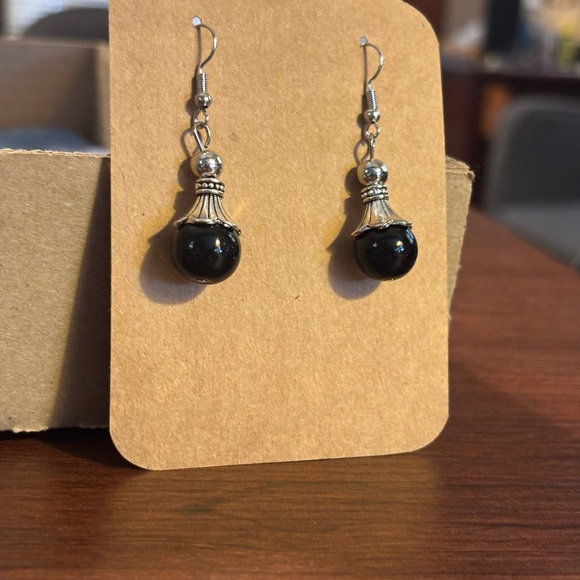 Elegant Black and Silver Drop Earrings Handcrafted - Picture 2 of 3